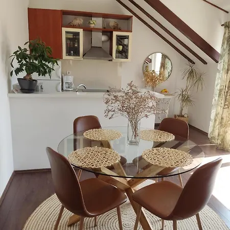 Ferienwohnung Fur 3 Personen 1 Kind Ca 75 Qm In Dubrovnik, Dalmatien Suddalmatien * Dubrovnik